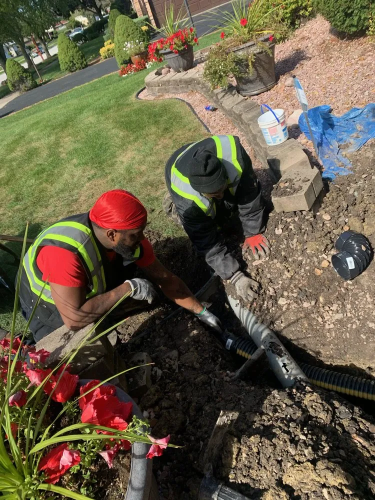 Reliable residential landscaping for residential properties in Chicago, IL by Shakur’s Lawn & Order Services