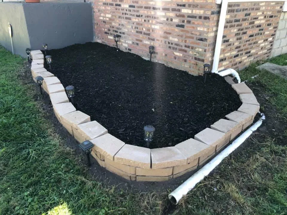 Custom lawn mowing service in Chicago, IL - Shakur’s Lawn & Order Services