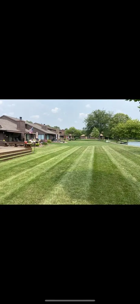 Affordable garden landscaping in Champaign, IL by Shane's Mowing