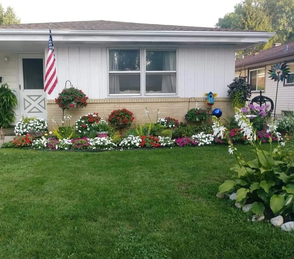 Professional yard cleanup service experts serving Fredericksburg, VA - Shangria La Gardens and Landscapes