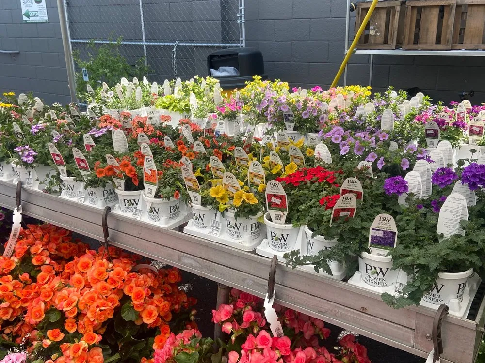 Custom residential landscaping experts serving Stratford, CT - Shannon Landscape & Garden Center