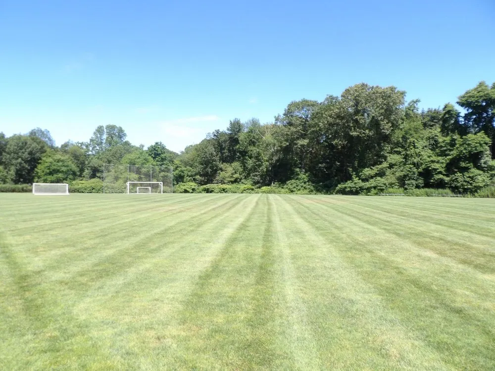 Top-rated yard cleanup service for beautiful yards in Stratford, CT by Shannon Lawn & Landscaping