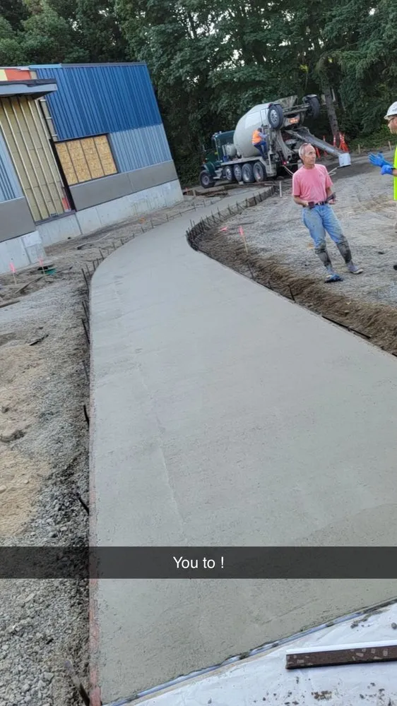 Affordable lawn care service in central point, OR - Sharkbait and Sons