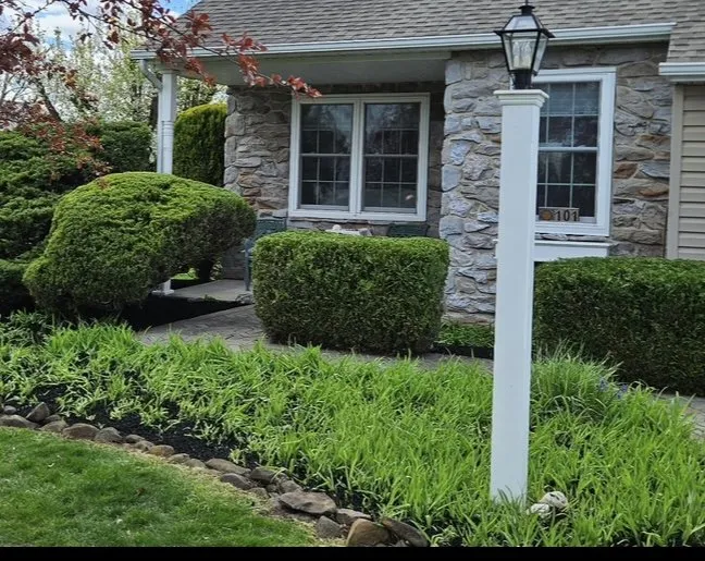 Custom residential landscaping experts serving Freemansburg, PA - Sharkey's Lawn Maintenance