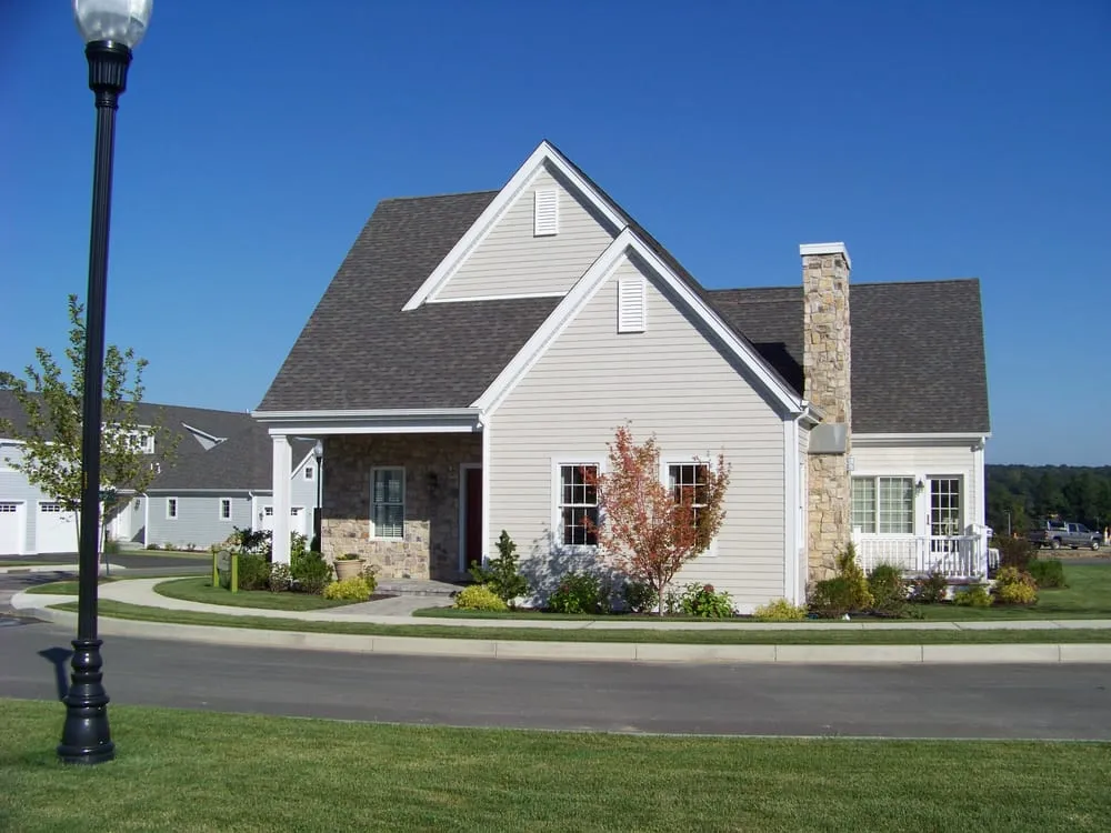 Reliable lawn care service in West Haven, CT - Sharon Hine Landscapes