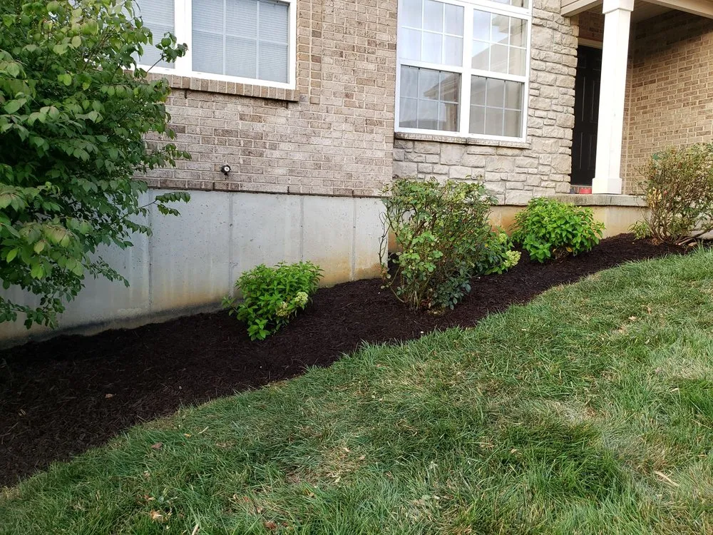 Expert yard maintenance in Maineville, OH by Sharon Nursery-Garden Store