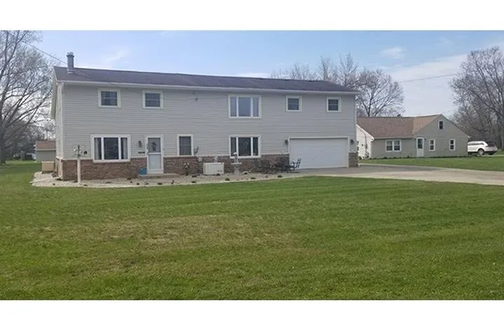 Top-rated lawn care service for residential properties across Rockton, IL - Sharp Cuts Lawn & Landscaping