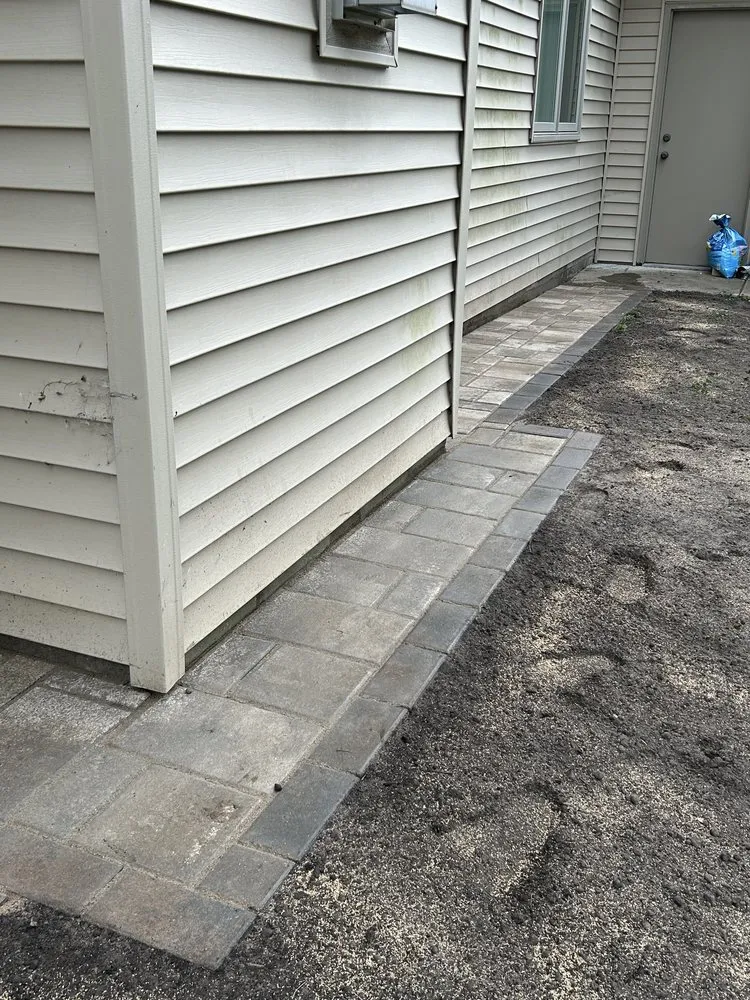 Top-rated landscape installation in Minneapolis, MN by Sharp Cuts