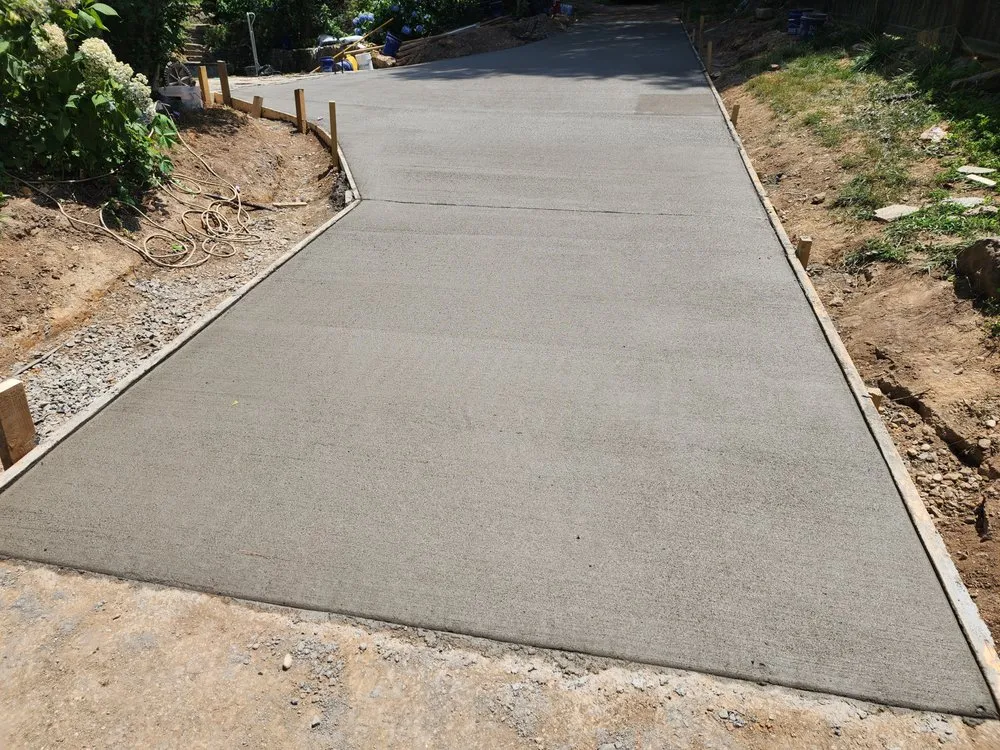 Trusted yard cleanup service in Hendersonville, NC - Sharp Edge Landscape