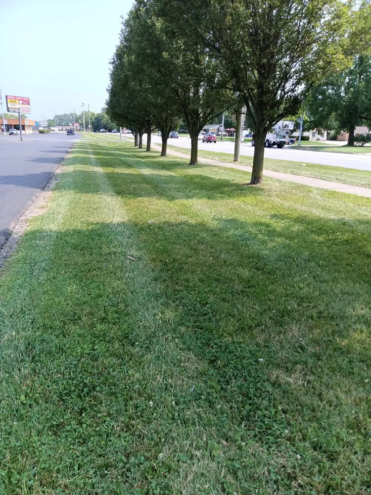 Trusted residential landscaping in Dayton, OH - Sharp Edge Landscaping And Lawn care