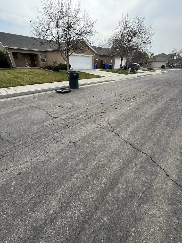 Top-rated lawn care service in Hanford, CA by Sharp Edge Lawn Services