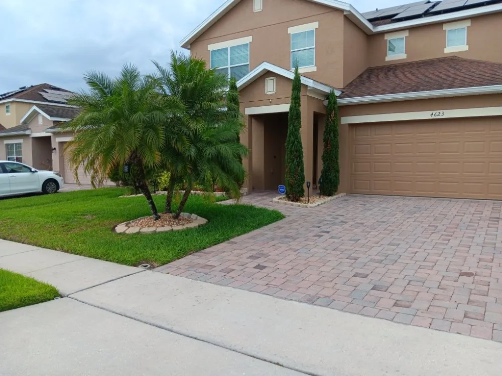 Custom landscape design experts serving Poinciana, FL - Sharp Edges Lawn and Home