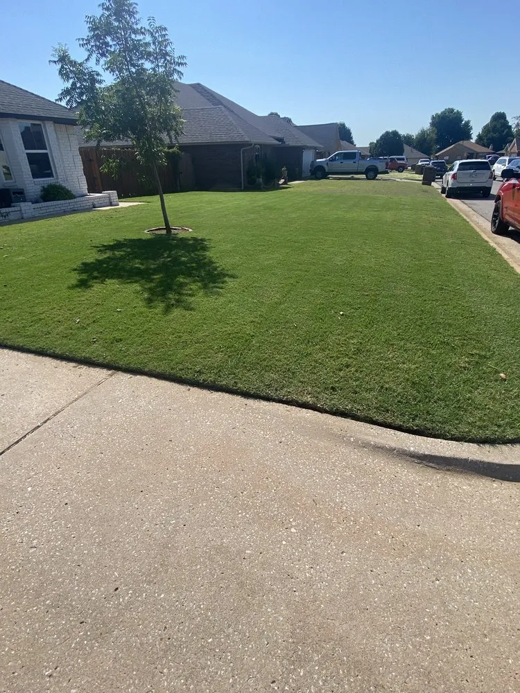 Reliable yard cleanup service in Yukon, OK by Sharp Lawn Care