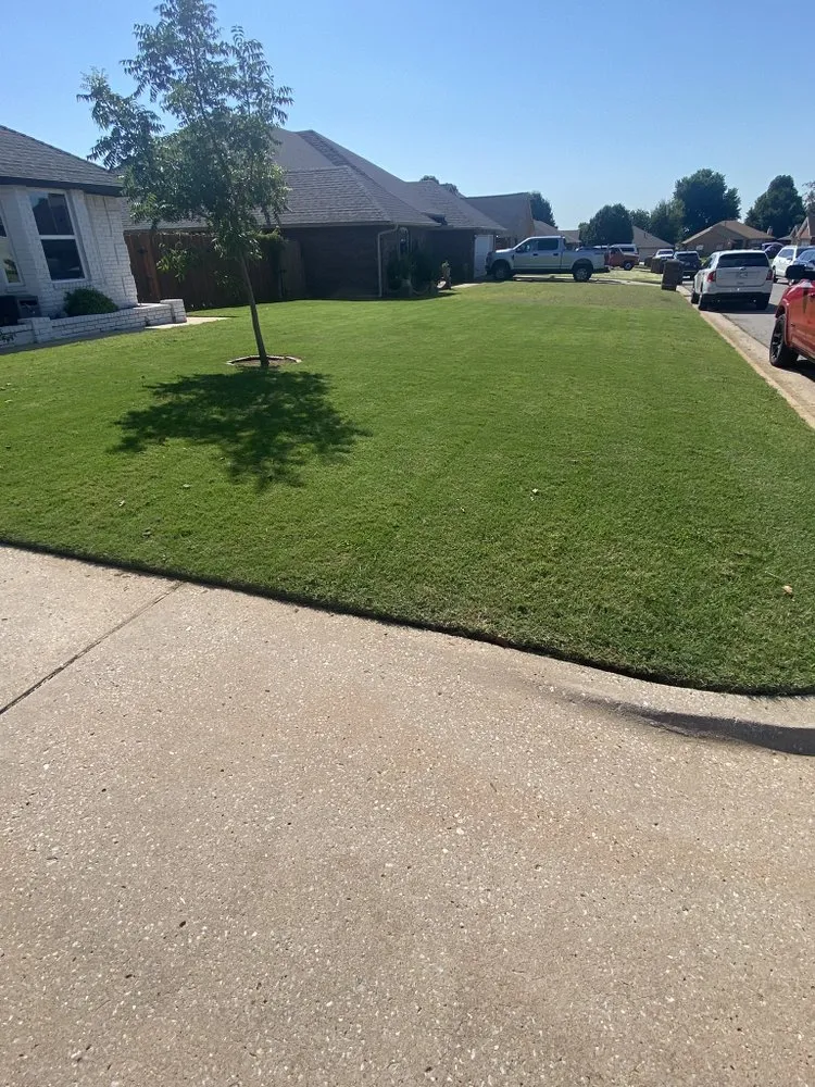 Custom lawn mowing service for homes in Yukon, OK by Sharp Lawn Care