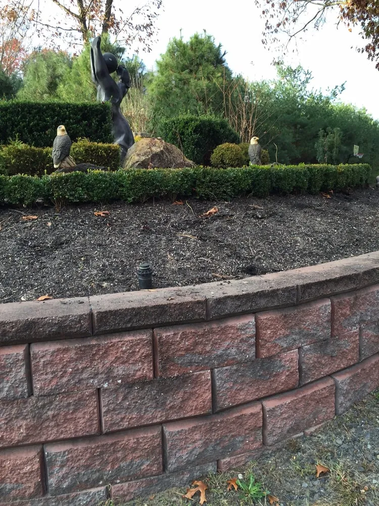 Top-rated garden landscaping experts serving Howell, NJ - Sharp Lawns & Landscapes