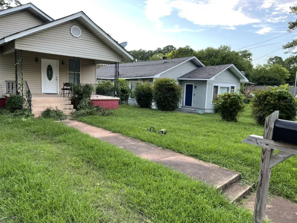 Custom landscaping services for year-round maintenance across Birmingham, AL - Sharpe Finish Lawn and Land Services