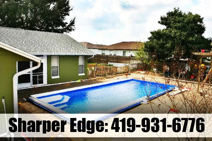 Custom yard cleanup service in Ottawa Lake, MI - Sharper Edge