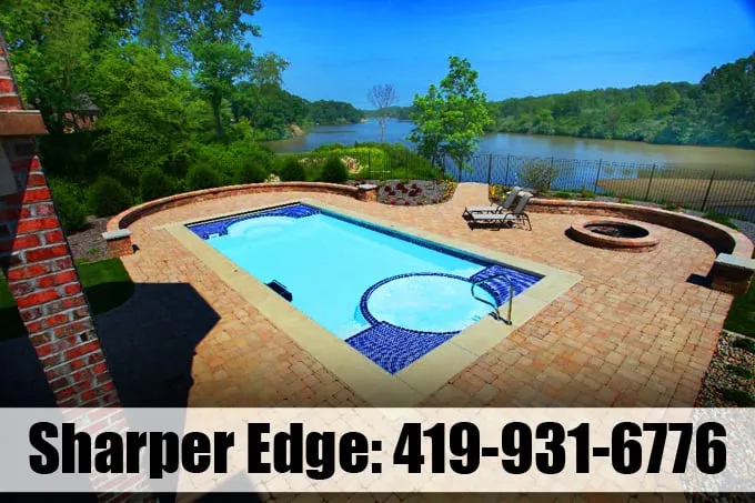 Custom yard maintenance in Ottawa Lake, MI - Sharper Edge