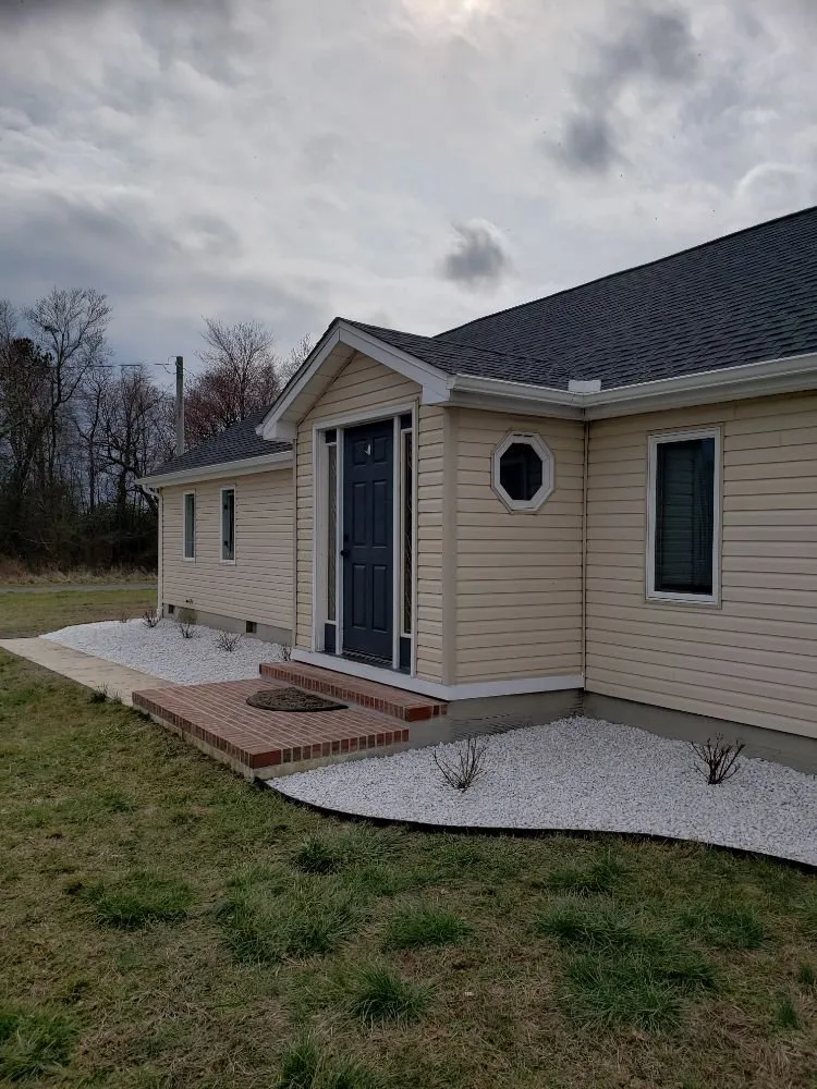 Expert lawn care service experts serving Lewes, DE - Sharper Image Landscapes