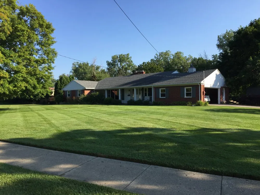 Local yard cleanup service experts serving Zeeland, MI - Sharper Image Lawn Maintenance & Snowplowing