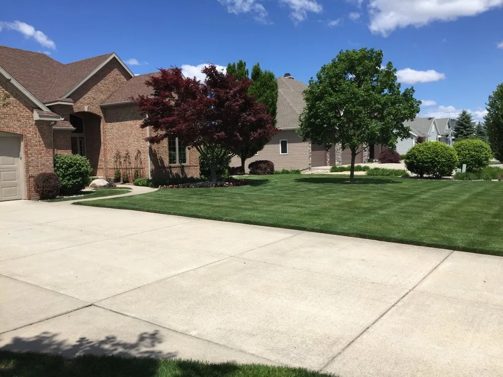 Affordable residential landscaping in Zeeland, MI - Sharper Image Lawn Maintenance & Snowplowing