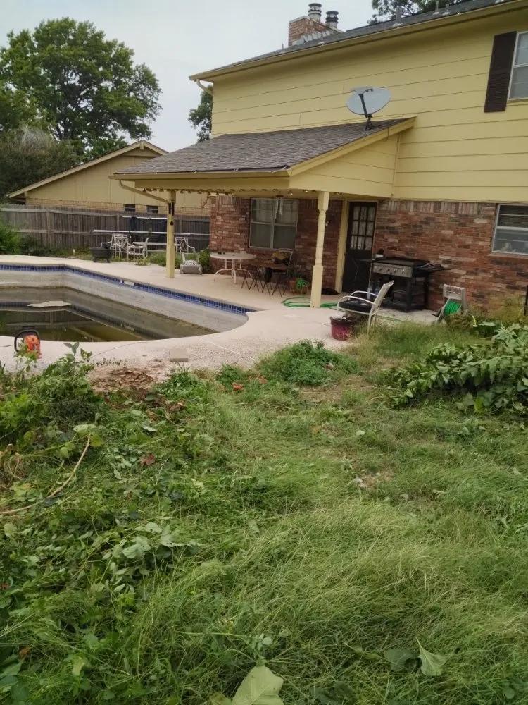 Custom garden landscaping experts serving Tulsa, OK - Sharpe's Handyman Mowing and Tree Service Landscaping