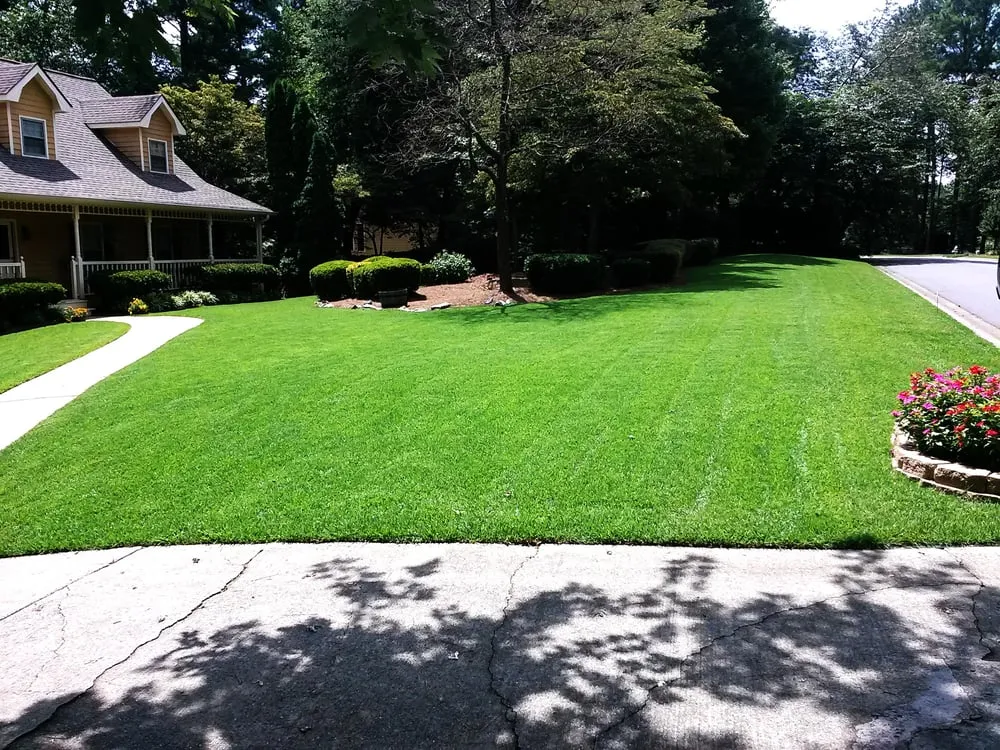 Reliable lawn mowing service in Dallas, GA - Sharplawns Turf Care