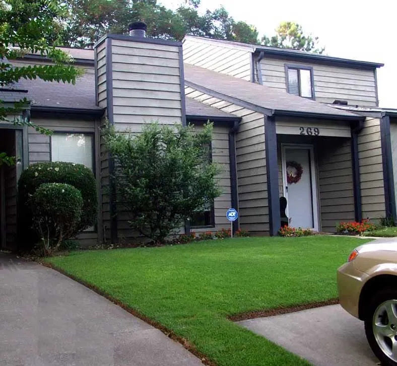 Professional yard cleanup service in Dallas, GA - Sharplawns Turf Care