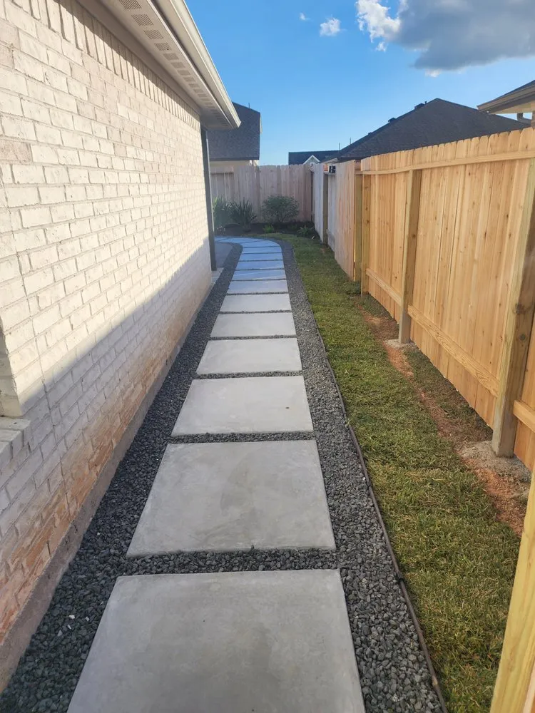 Expert outdoor landscaping in Dickinson, TX - Sharps Landscape & Construction