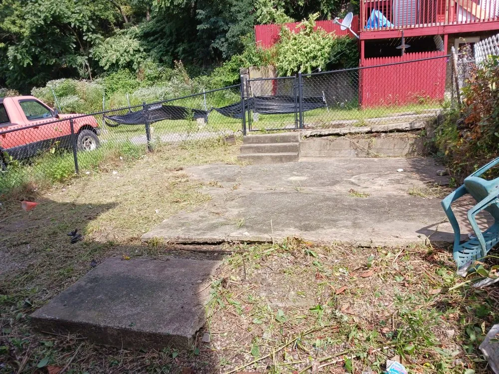 Affordable lawn care service for homes across Pittsburgh, PA - Shaun's Lawns