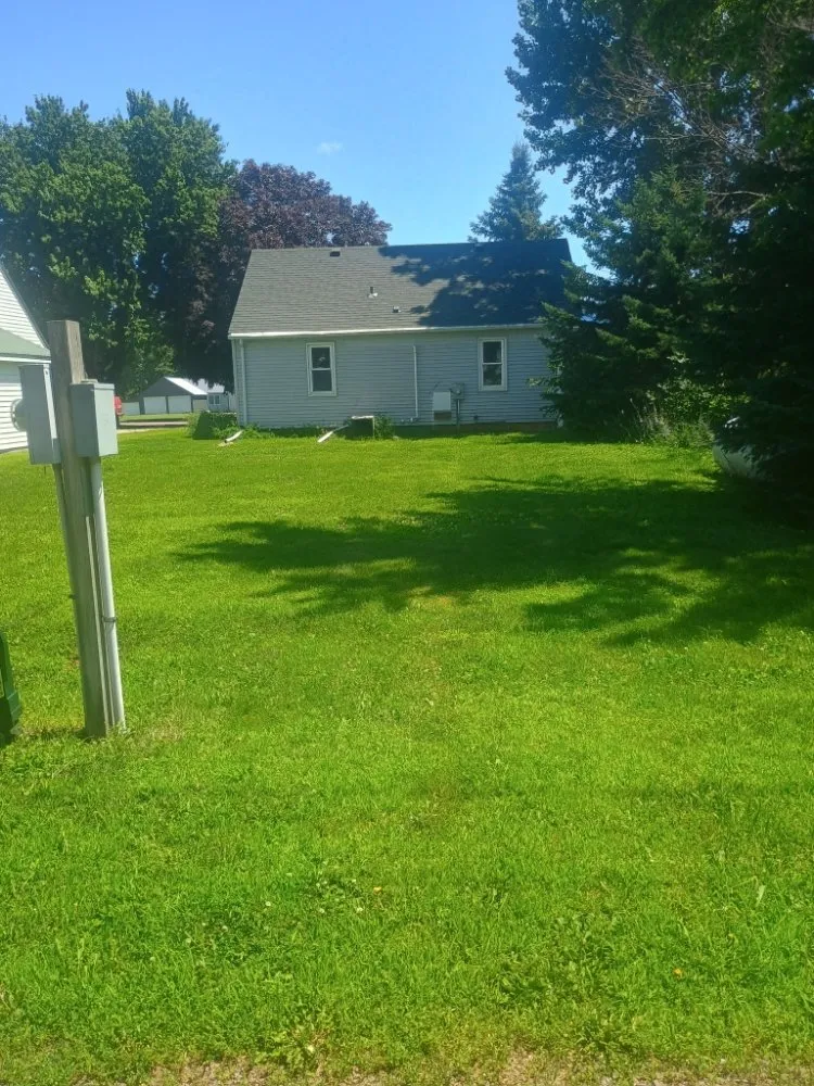 Top-rated landscape design in Darfur, MN - Shaw Lawn Service LLC