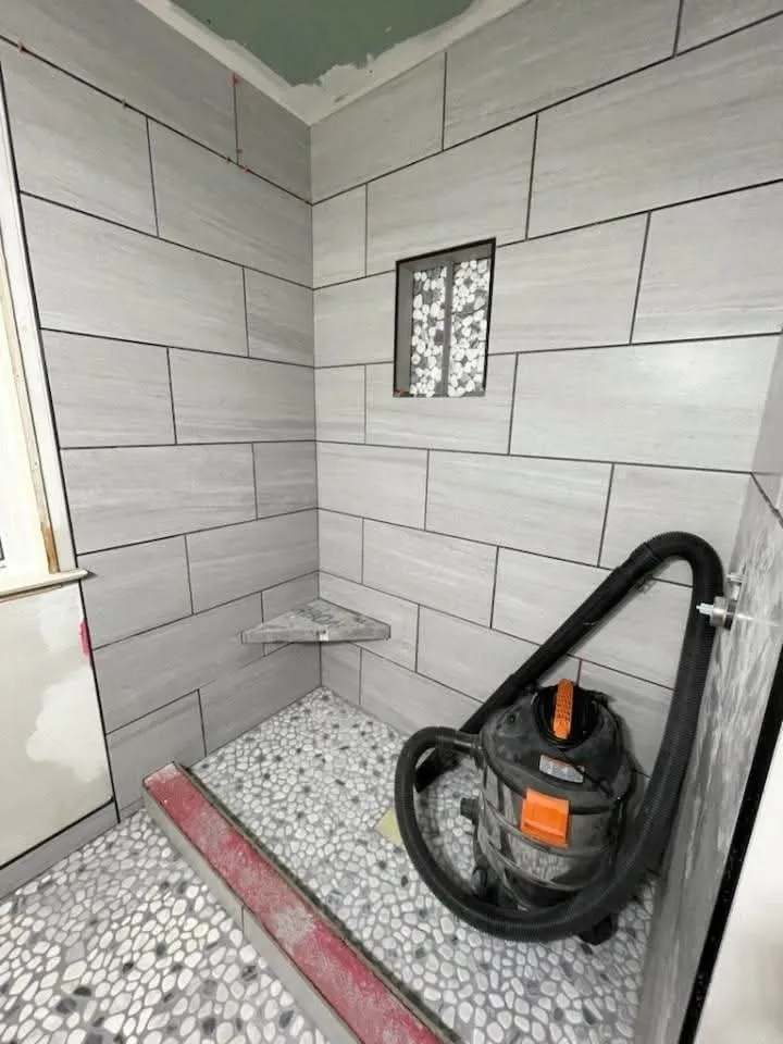 Expert lawn mowing service in Mount Clemens, MI - Shawn Construction