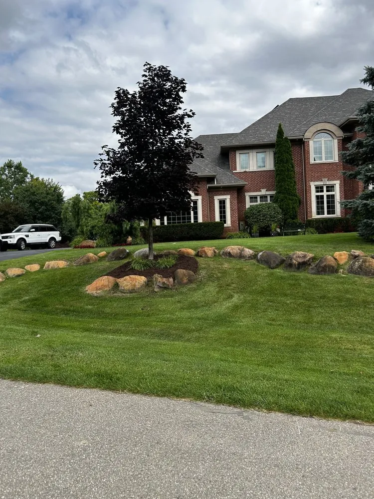 Professional residential landscaping in Detroit, MI - Shawn's Botany and Lanscaping