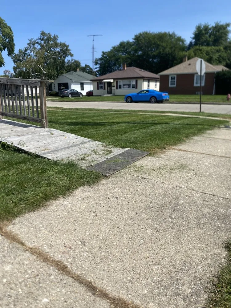 Custom lawn mowing service for beautiful yards in Kenosha, WI by Shawns Landscaping