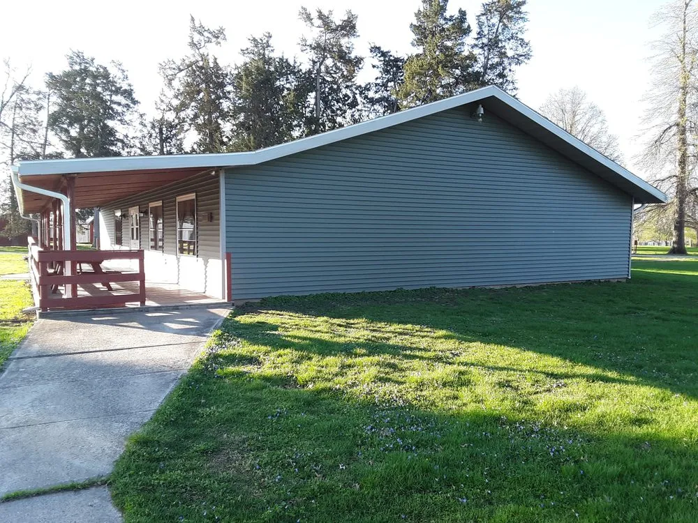 Expert yard maintenance for beautiful yards across Chariton, IA - Shawn's Lawns & Handyman Services