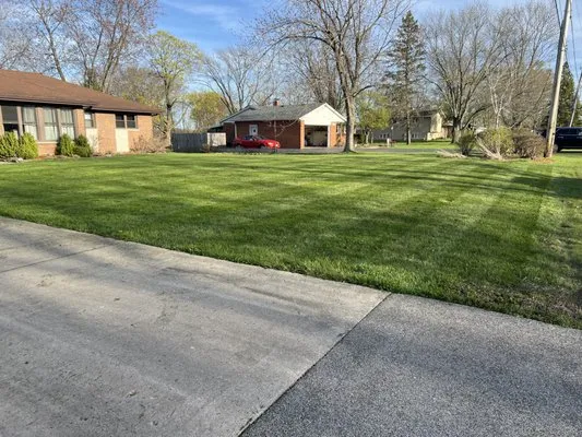 Shawn’s Lawns Logo