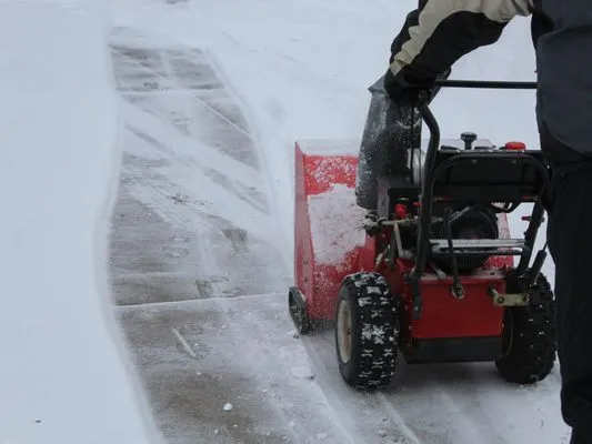 Shawns Snow Removal & Lawn Care Logo