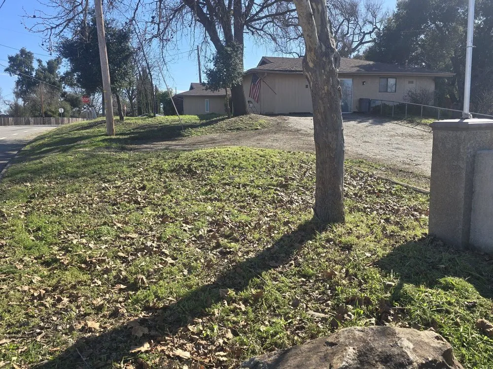 Affordable garden landscaping for beautiful yards in Creston, CA by Shawn's Weed Abatement
