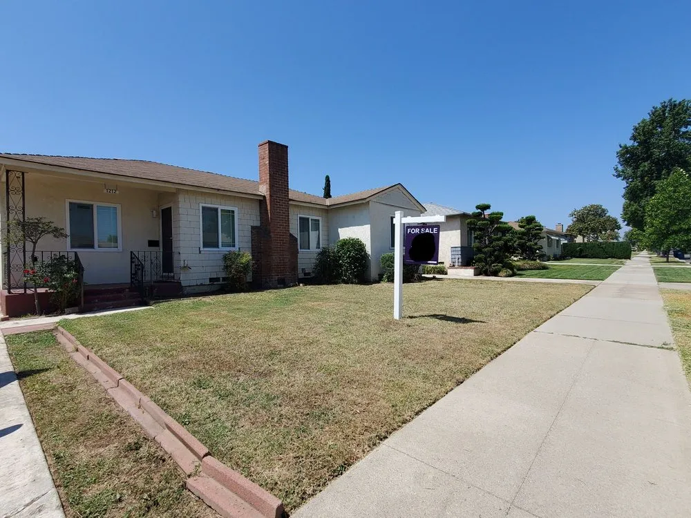 Affordable yard cleanup service experts serving Compton, CA - Shawnz Lawnz