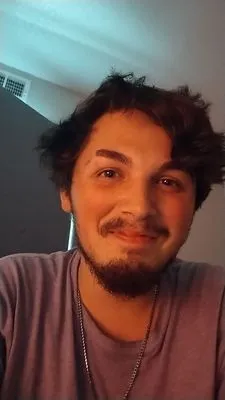 Shaw's Lawn Care Logo