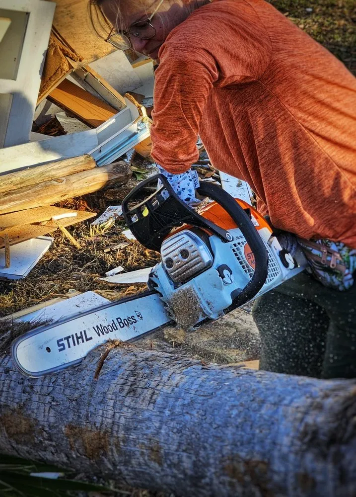 Affordable garden landscaping experts serving St. Petersburg, FL - She Saws