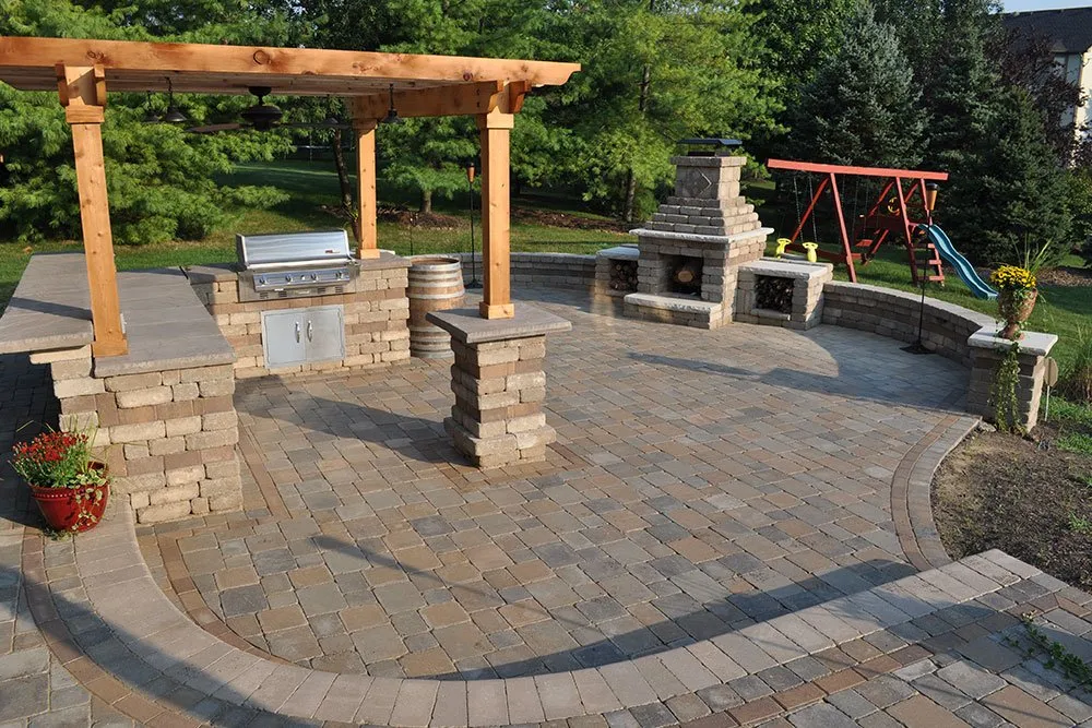 Reliable landscaping services in Lewis Center, OH by Shearer Patio & Landscaping