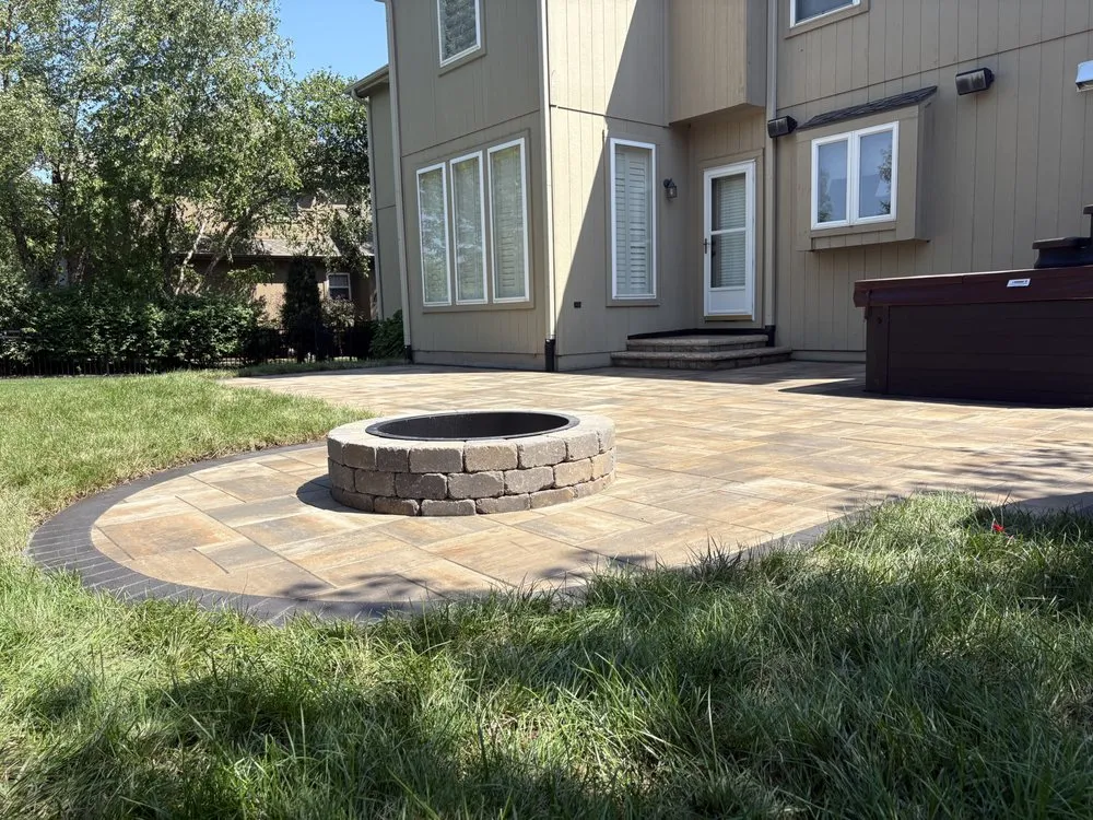 Reliable lawn mowing service experts serving Stilwell, KS - Sheeley Brothers Lawn & Landscape