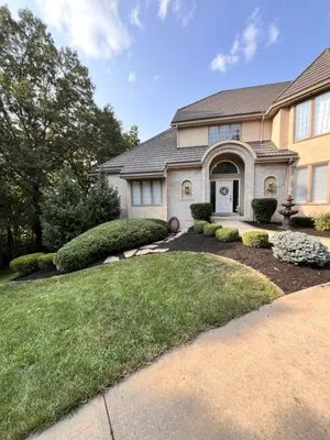 Sheeley Brothers Lawn & Landscape Logo