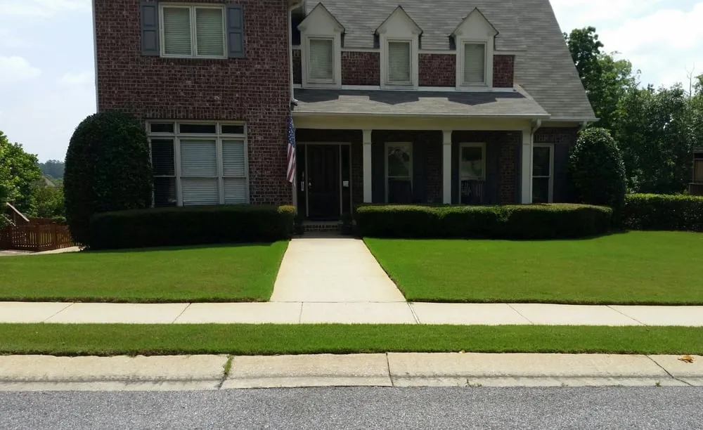 Professional landscaping services in Brierfield, AL - Shelby