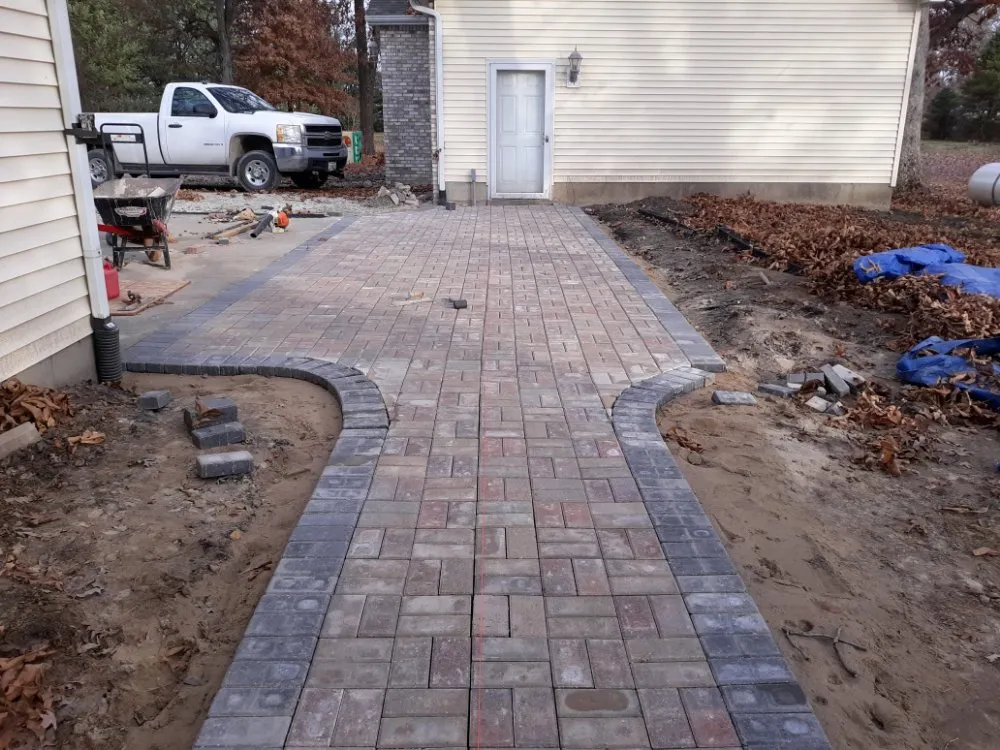 Professional landscape design experts serving Ellsworth, IL - Shelby Landscaping