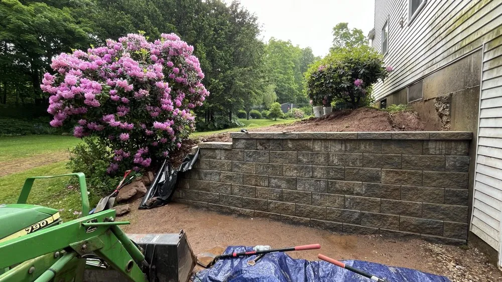 Affordable landscaping services with custom design across Oxford, CT - Shelby Services