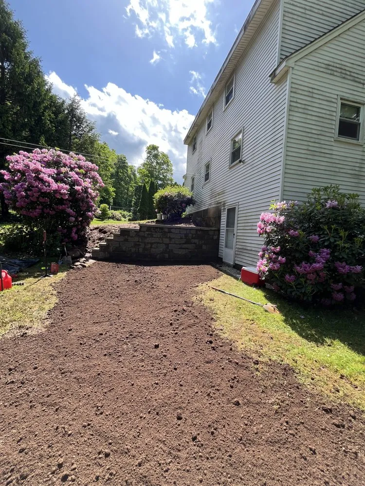 Affordable outdoor landscaping in Oxford, CT - Shelby Services