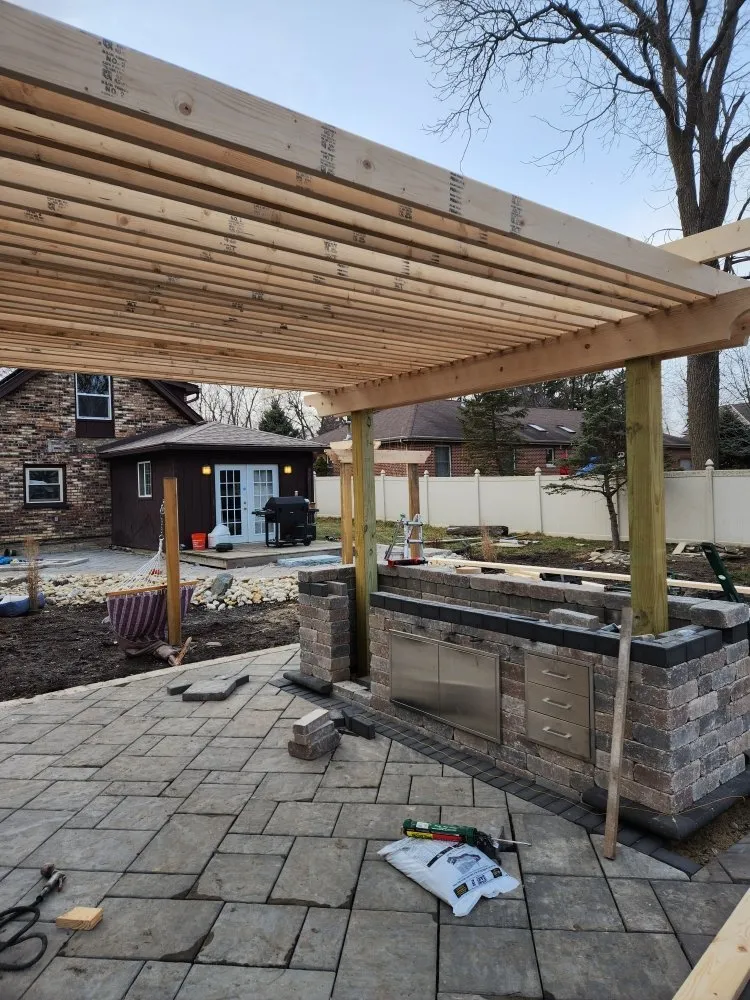 Expert yard cleanup service for homes in Homewood, IL by Shelton Group