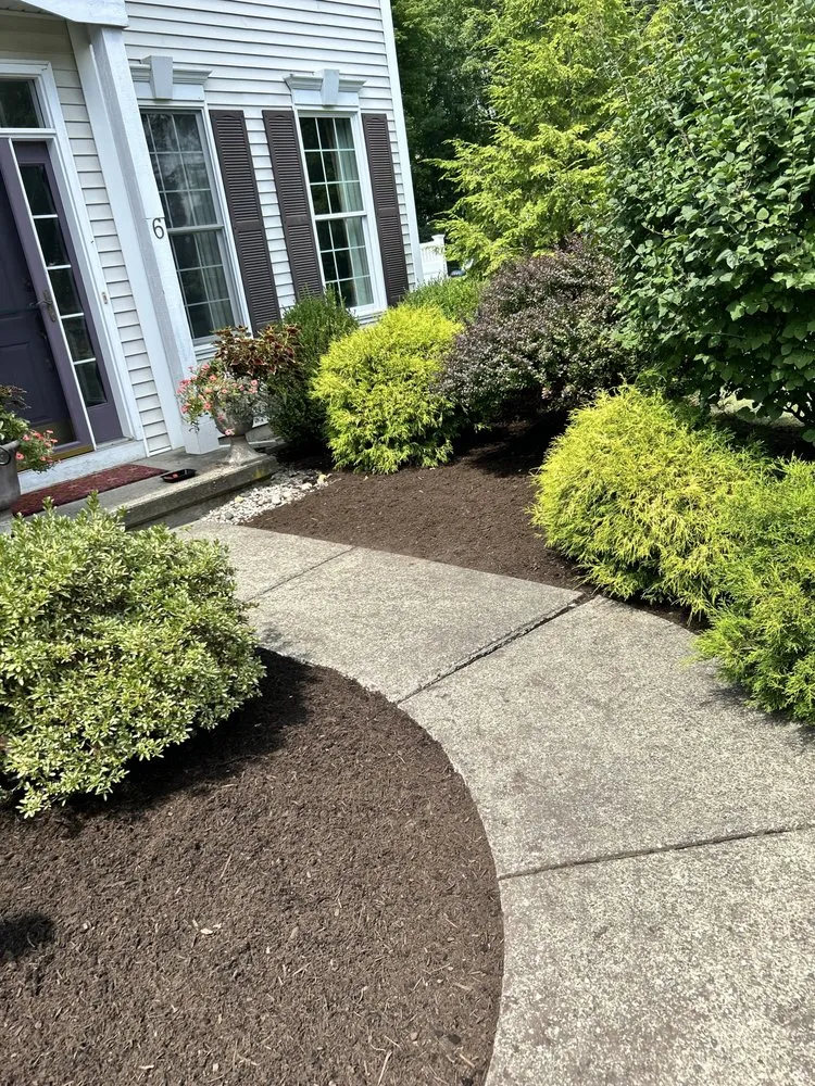 Affordable garden landscaping in Clifton Park, NY - Shen Boys Mowing and Landscaping